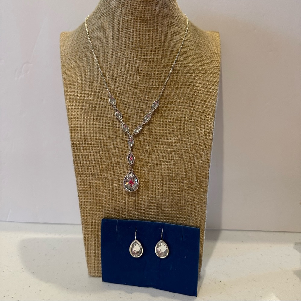 New in Box Avon necklace & earring set silver - teardrop clear faceted crystals